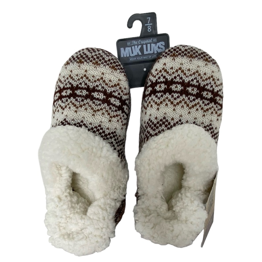 Muk Luks Slippers M/7-8 NWT